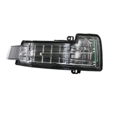 Повторювач поворотів правий на бокове дзеркало для Mercedes-Benz ML-Class W164 (2005-2011)